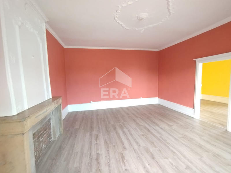 Local commercial - 1 815 m²