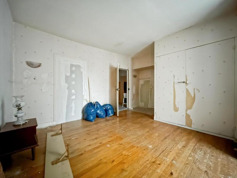 Maison - 121 m² - 7 pièces