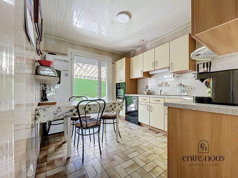 Maison - 95 m² - 5 pièces