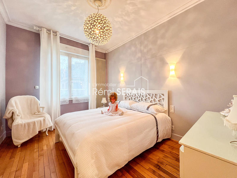 Appartement - 140 m² - 5 pièces