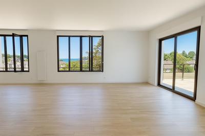 Appartement - 137 m² - 5 pièces