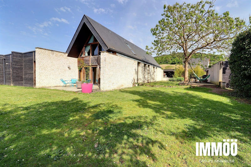 Maison contemporaine - 220 m² - 8 pièces