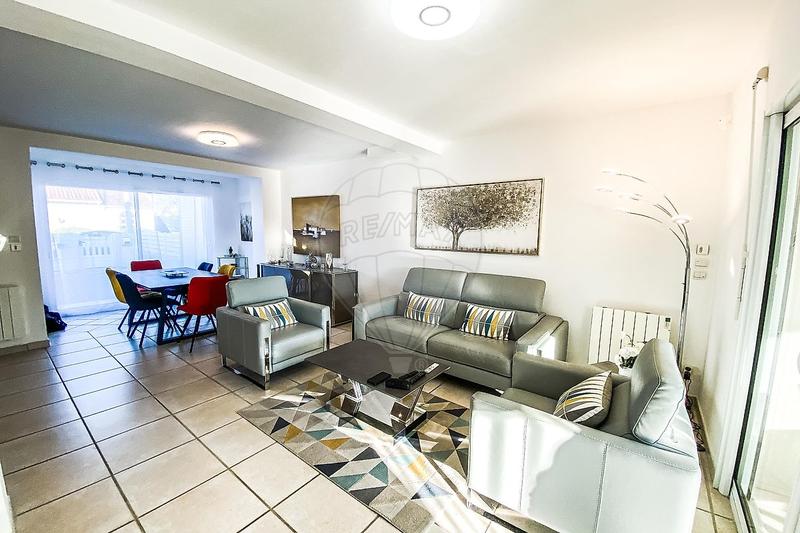 Maison - 144 m² - 5 pièces