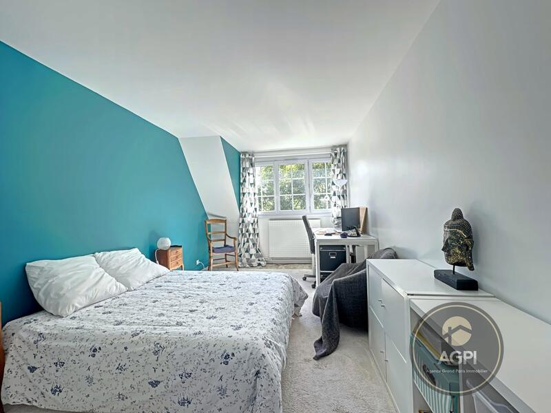 Maison - 148 m² - 8 pièces