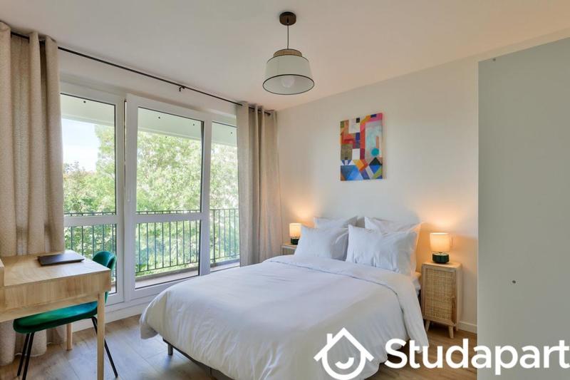 Chambre - 11 m² - 1 pièce