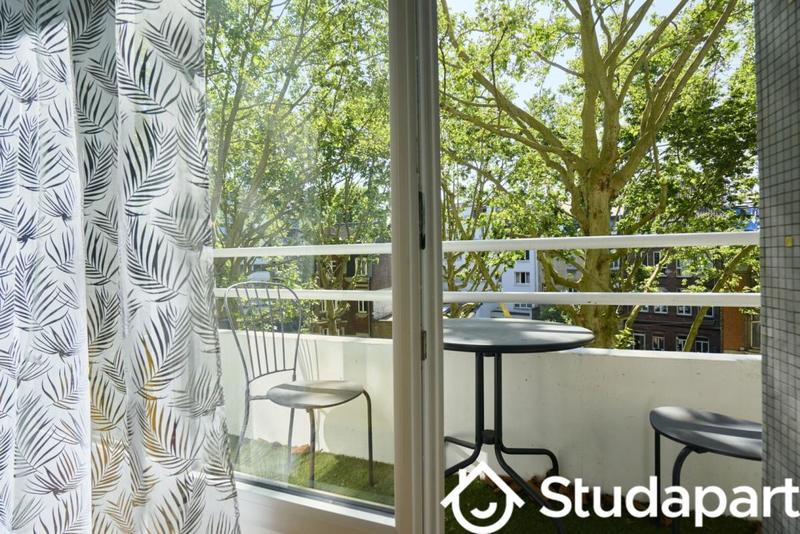 Chambre - 10 m² - 1 pièce