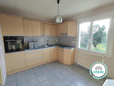 Maison - 104 m² - 5 pièces