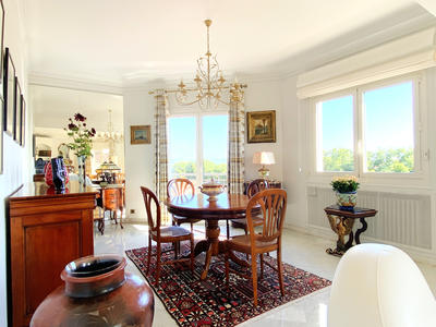 Appartement - 131 m² - 4 pièces