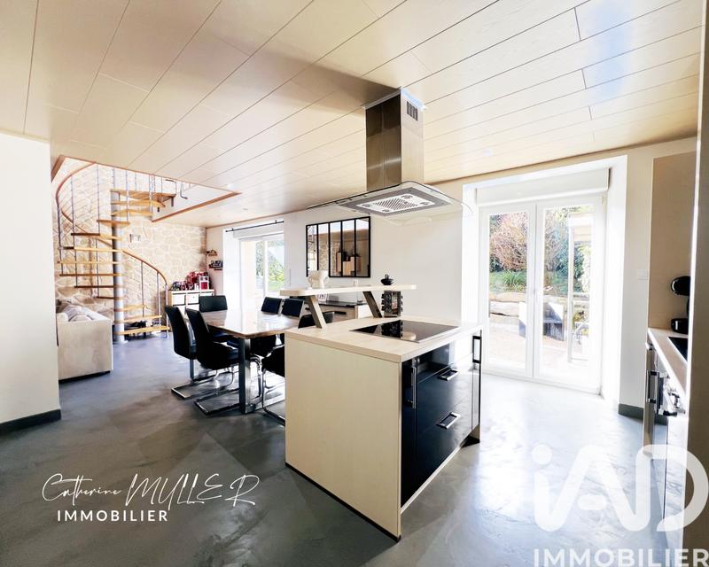 Appartement - 109 m² - 6 pièces