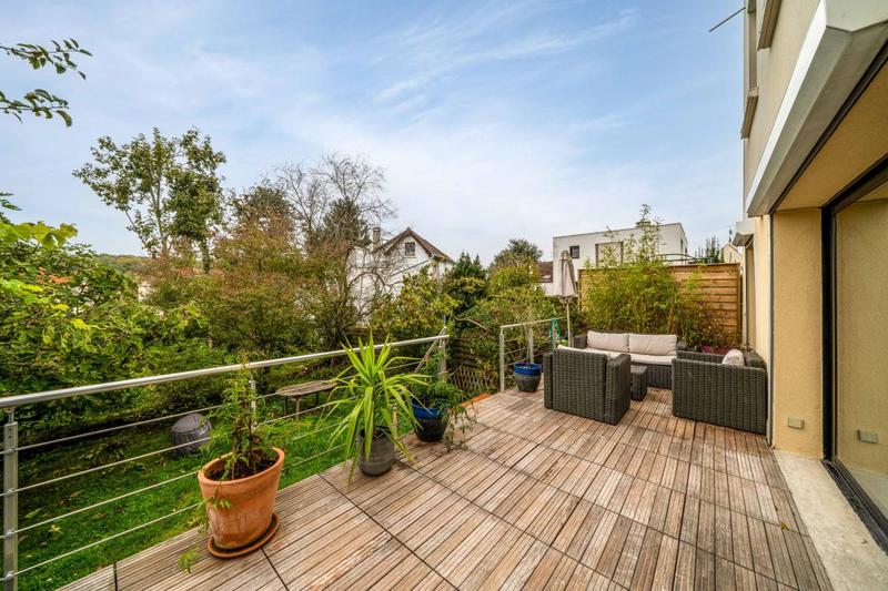 Maison - 208 m² - 7 pièces