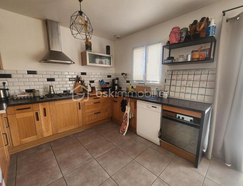 Maison traditionnelle - 90 m² - 4 pièces