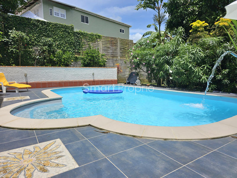 Maison - 98 m² - 3 pièces