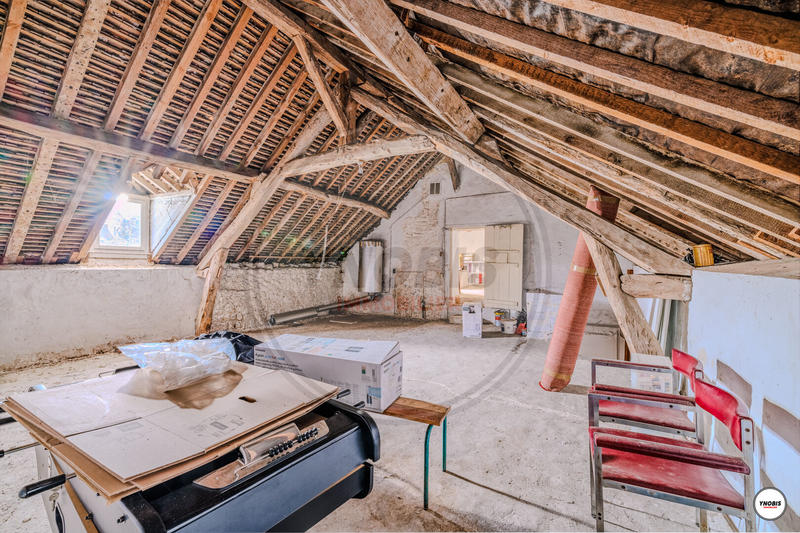 Maison - 180 m² - 6 pièces