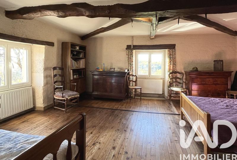 Maison - 203 m² - 7 pièces