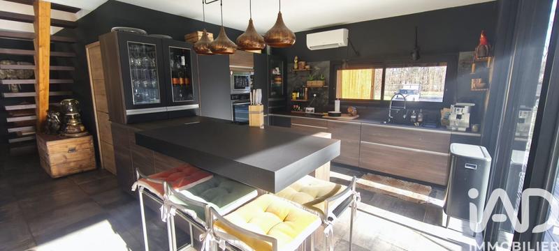 Maison - 150 m² - 4 pièces