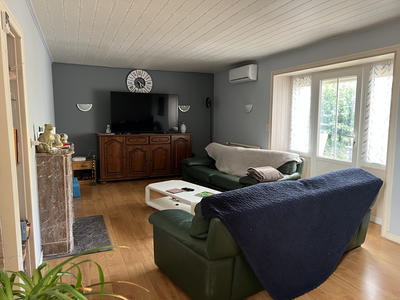 Maison - 210 m² - 6 pièces