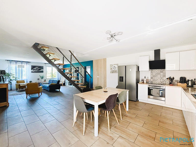 Duplex - 180 m² - 6 pièces