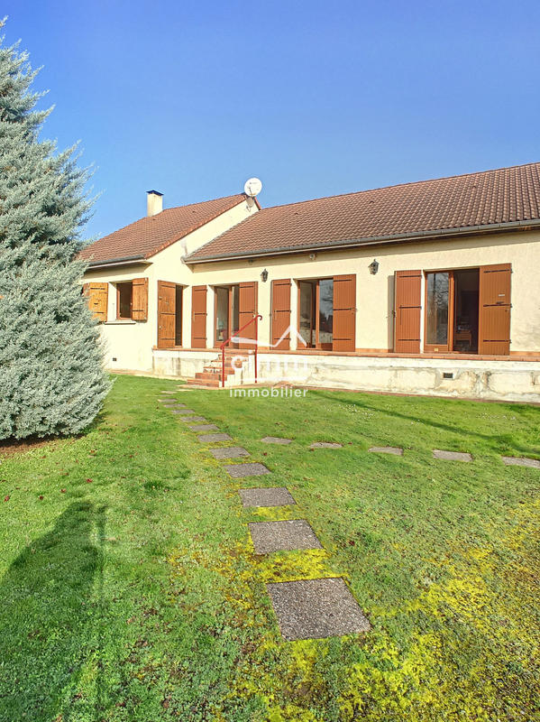 Maison - 111 m² - 4 pièces