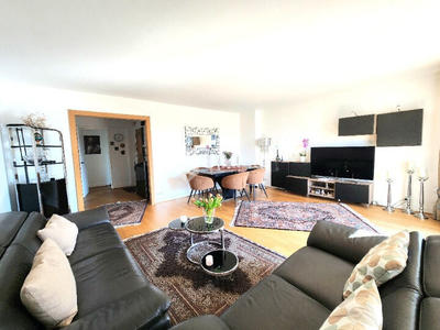 Appartement - 94 m² - 5 pièces