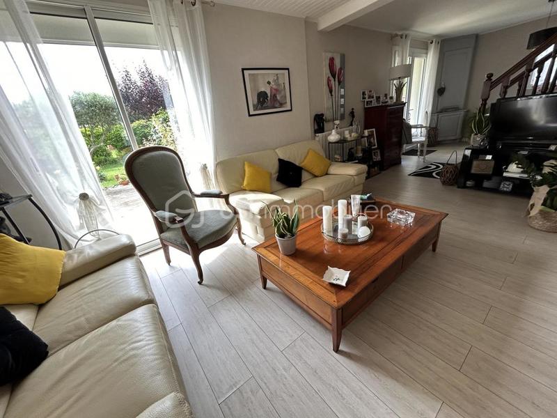 Maison - 170 m² - 7 pièces