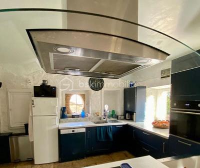 Demeure - 268 m² - 8 pièces