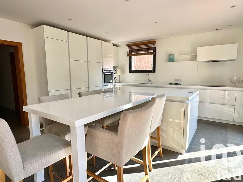 Maison - 149 m² - 6 pièces