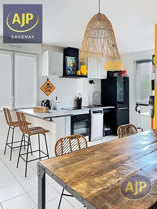 Maison - 102 m² - 5 pièces