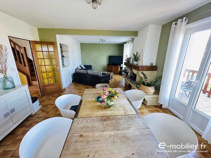 Maison - 160 m² - 7 pièces