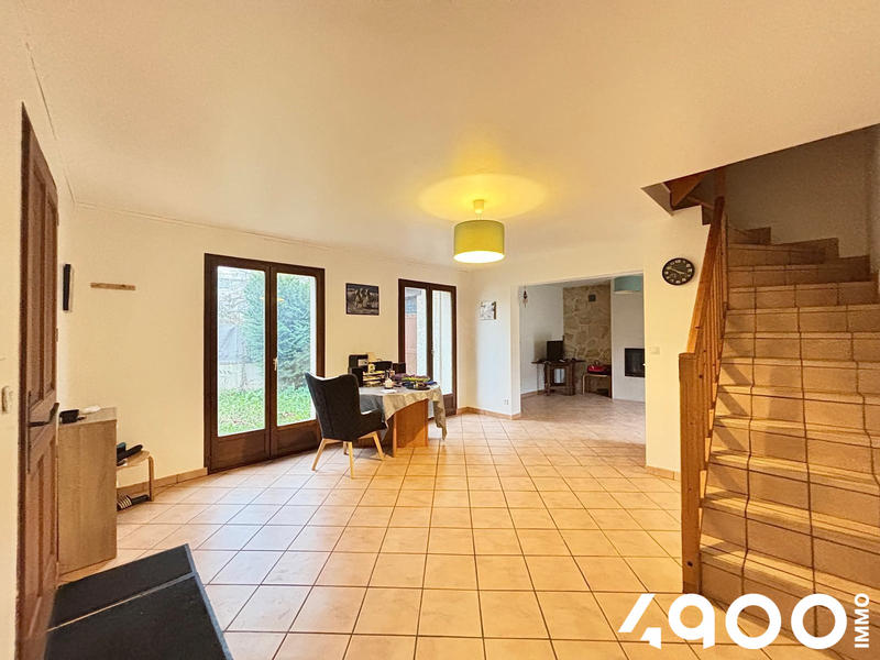 Maison - 110 m² - 6 pièces