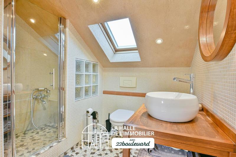 Maison - 93 m² - 5 pièces