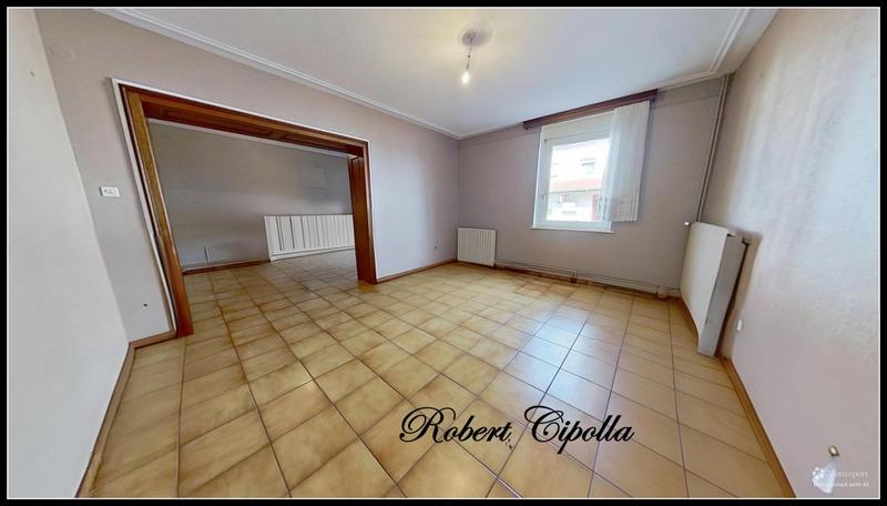 Immeuble - 1 100 m² - 18 pièces