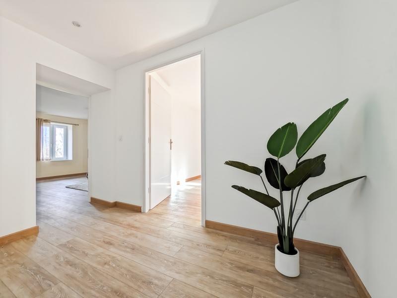 Maison - 208 m² - 8 pièces