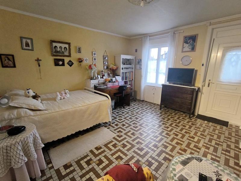 Maison - 94 m² - 5 pièces