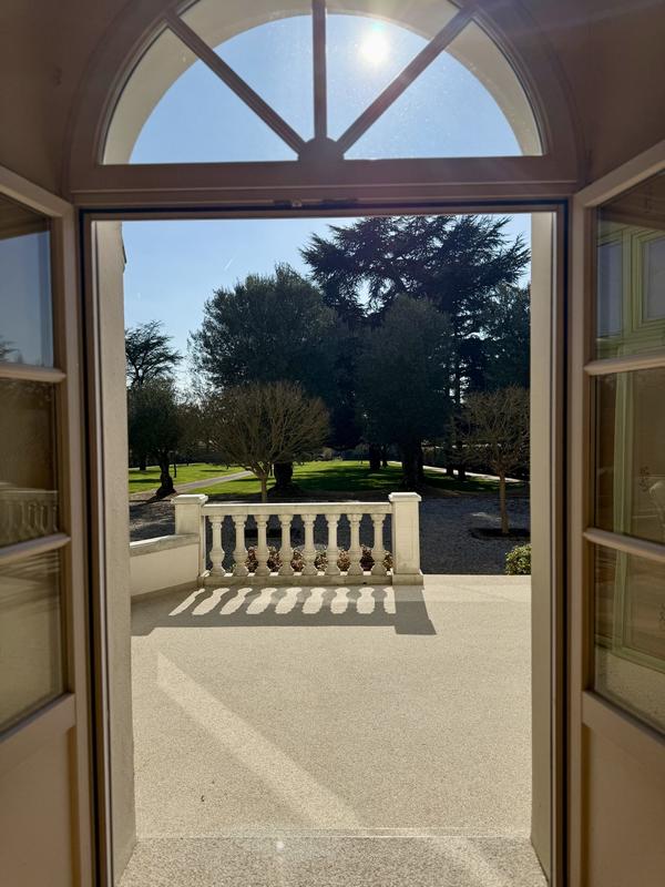 Maison - 454 m² - 12 pièces