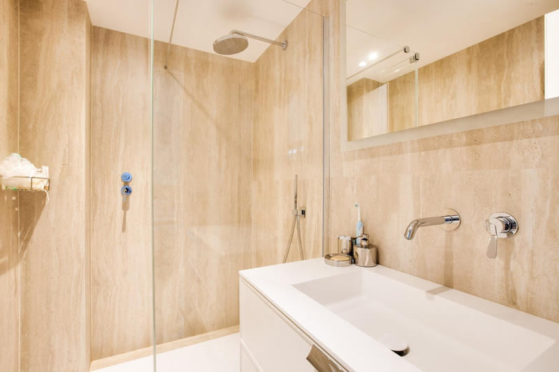 Appartement - 194 m² - 6 pièces