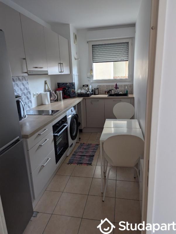 Chambre - 12 m² - 1 pièce