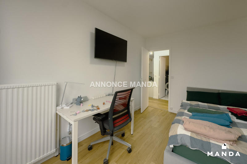 Chambre - 9 m² - 6 pièces
