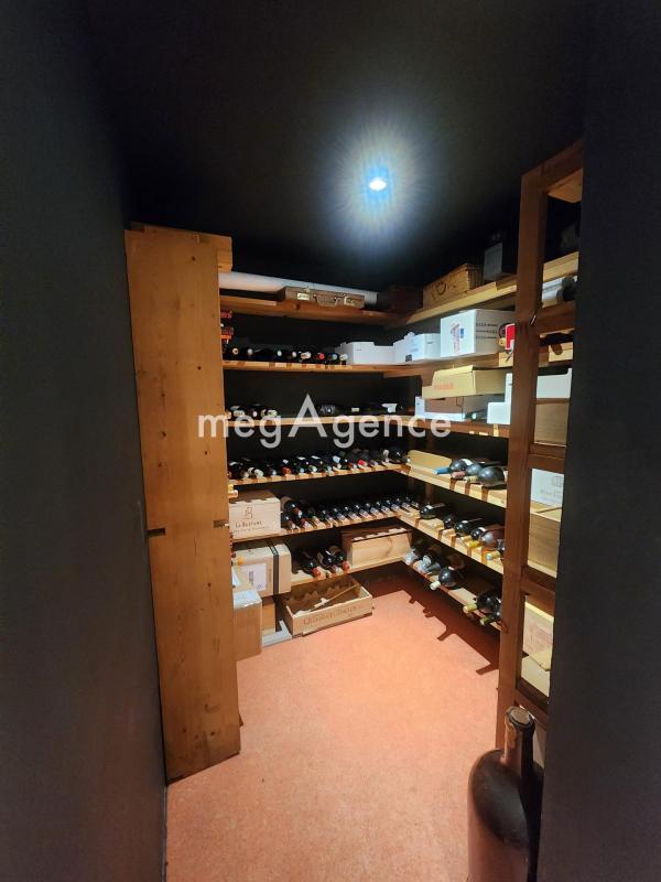 Maison - 180 m² - 5 pièces