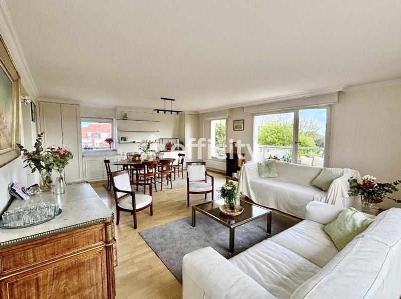 Appartement - 111 m² - 4 pièces