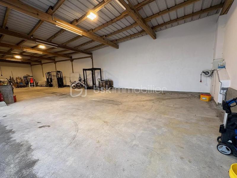 Atelier d'activités - 201 m² - 1 pièce