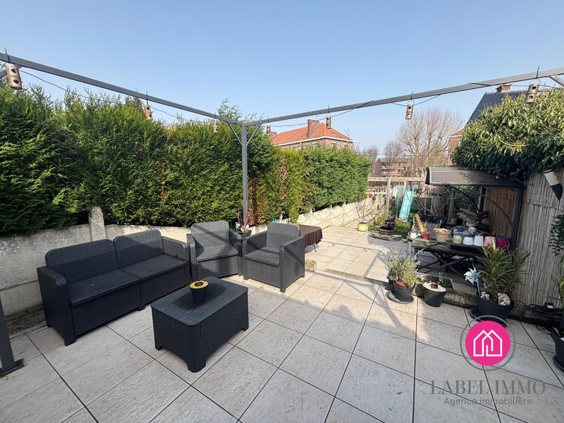 Maison - 100 m² - 5 pièces