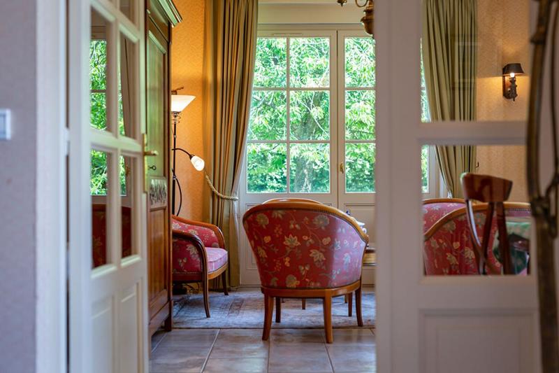 Maison - 275 m² - 7 pièces