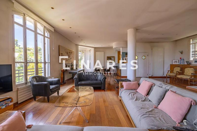 Maison - 176 m² - 5 pièces