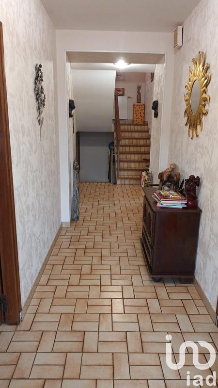 Maison - 240 m² - 10 pièces