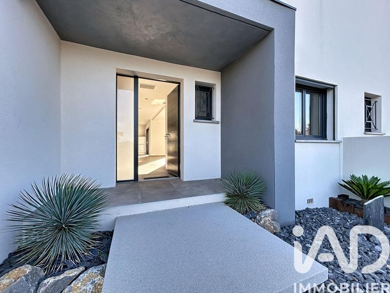 Maison - 147 m² - 5 pièces