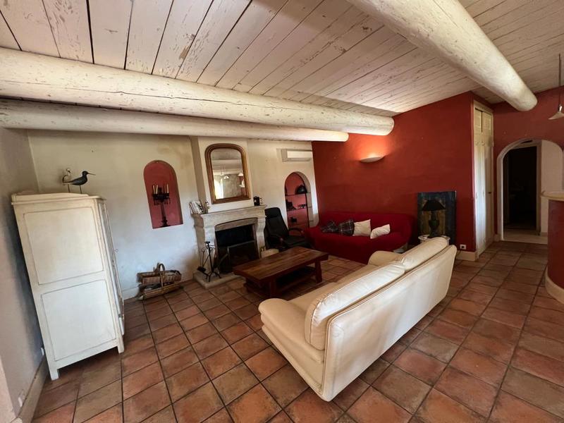 Maison - 275 m² - 6 pièces