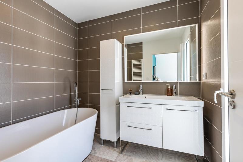 Maison - 143 m² - 6 pièces