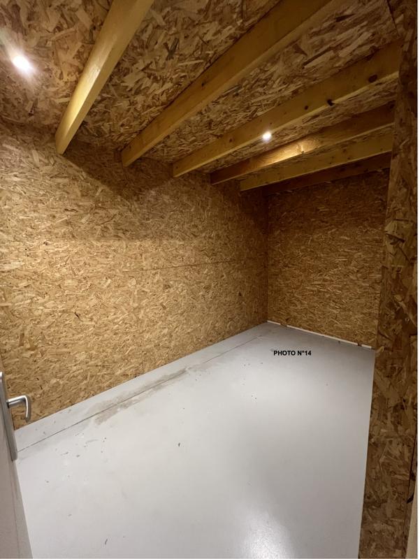 Local commercial - 110 m² - 1 pièce