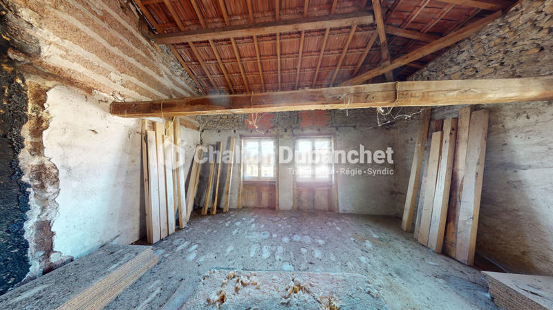 Maison - 210 m² - 9 pièces