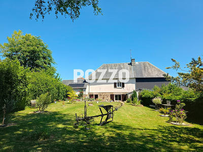 Maison - 97 m² - 5 pièces